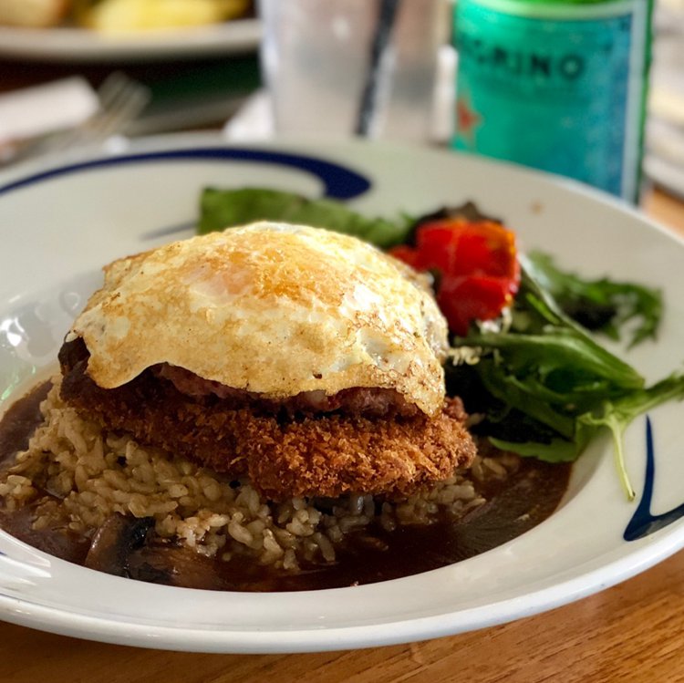 Hau Tree Lanai signature dishes Eggs Benedict KaimanaAhi BurgerPoi PancakesLoco Moco